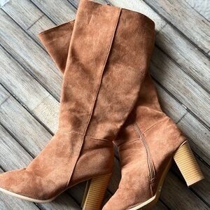 Tan Chunky Heel Knee-High Boots
